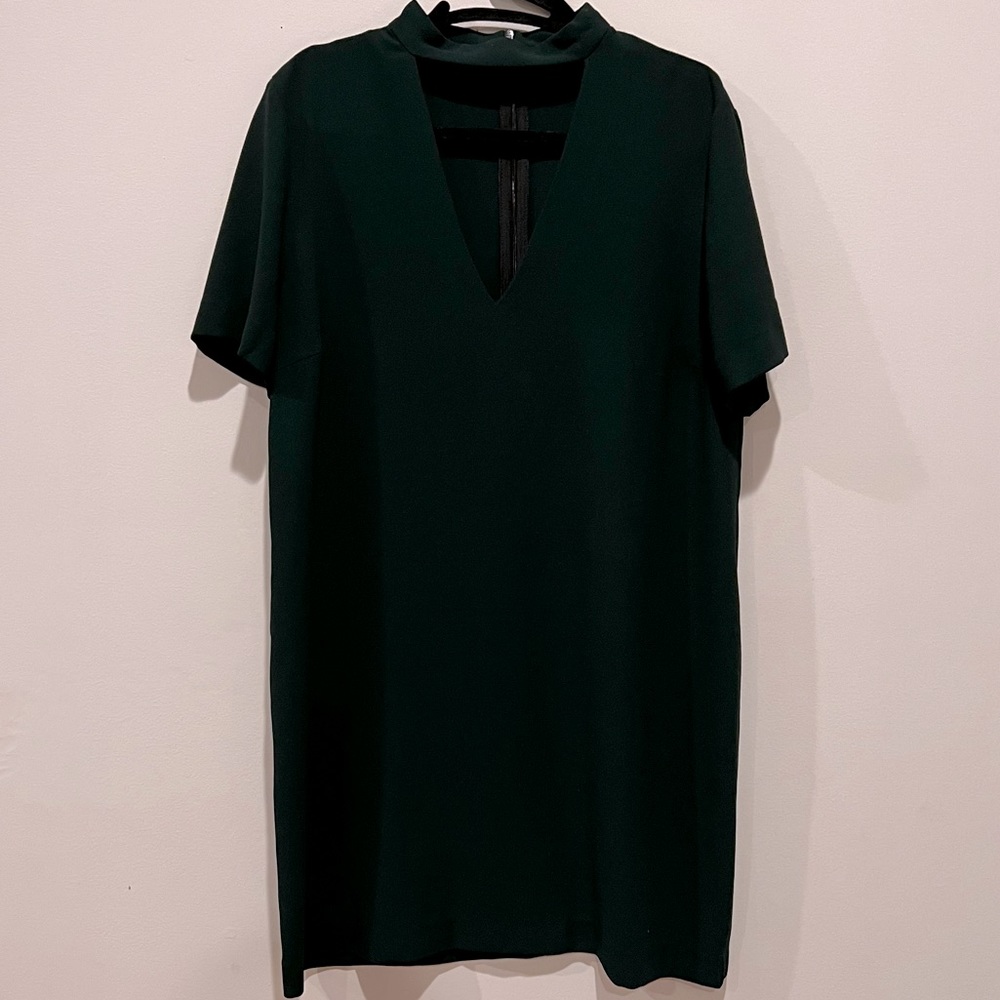 Zara Hunter Green V-neck Cut Out Choker Shift Dress